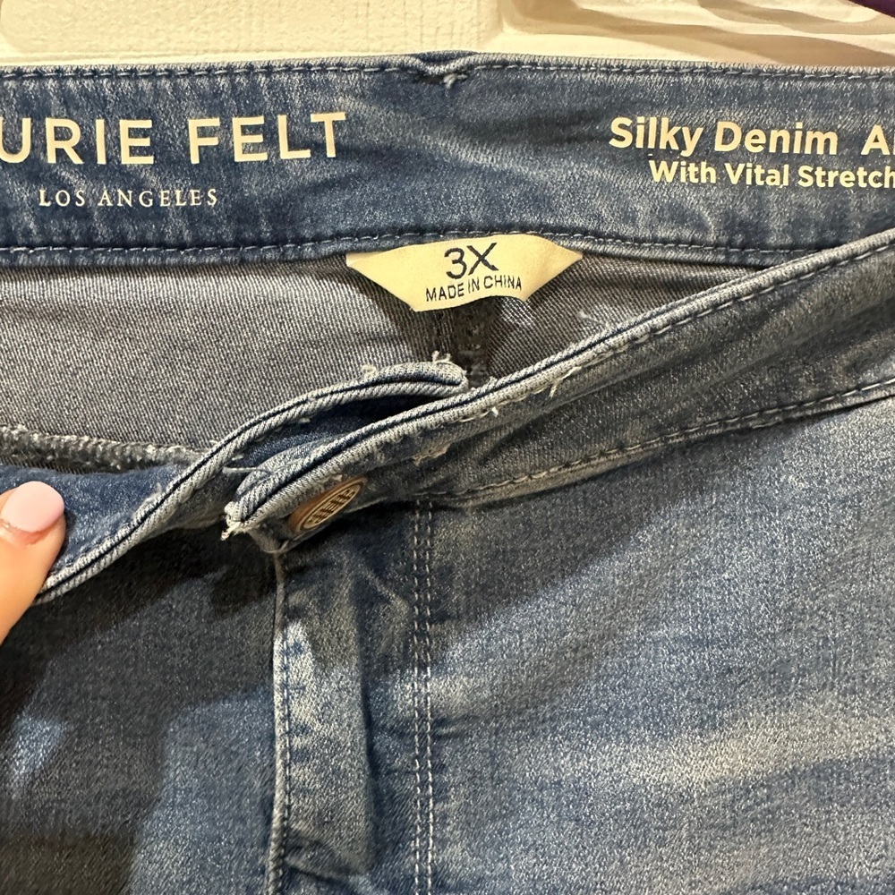 Laurie Felt Silky Denim Jeans - Picture 4 of 10